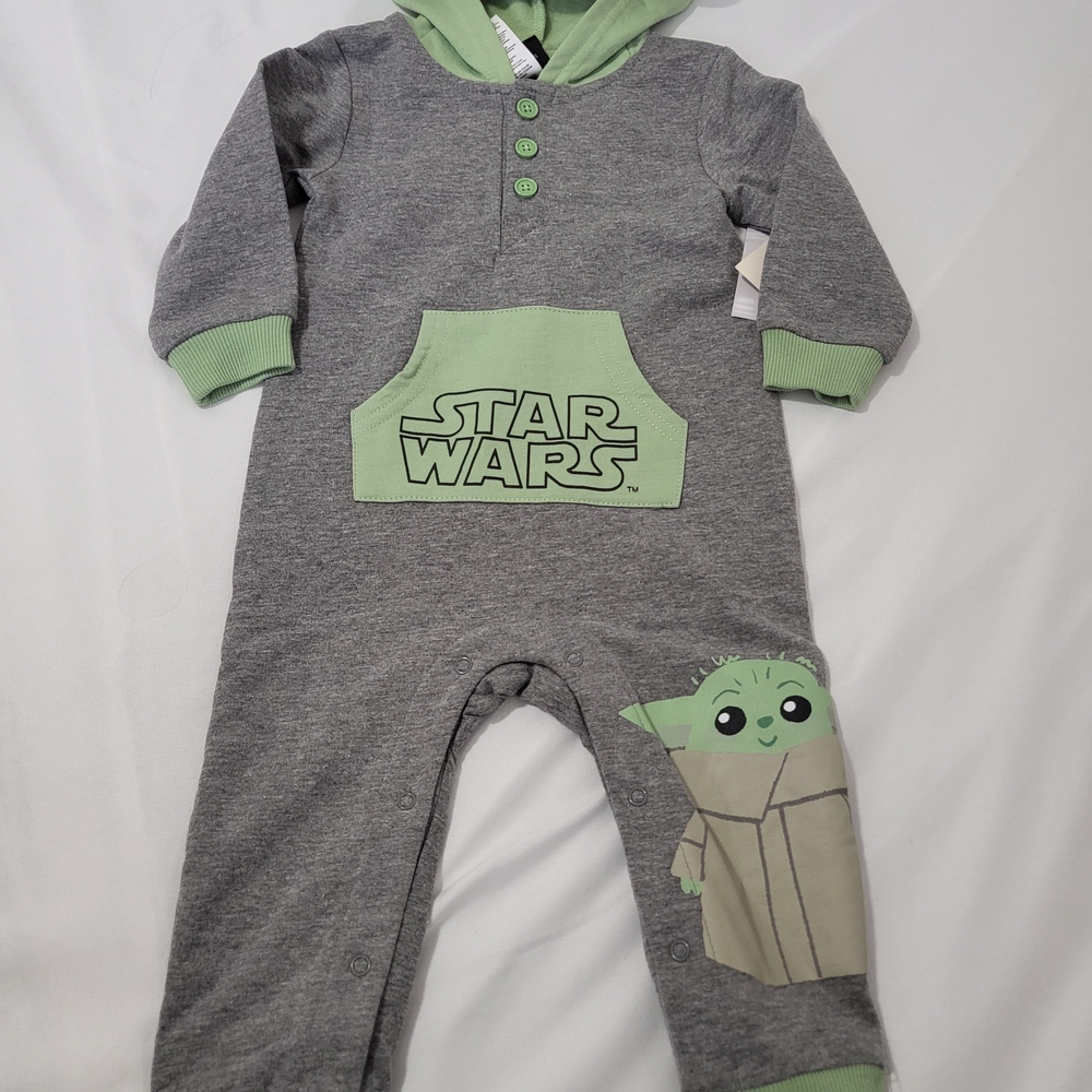 Star Wars Gray and Light Green Baby Footie